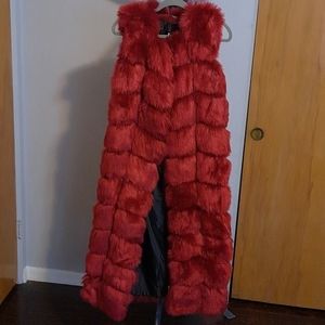 Faux fur vest Toni Braxton inspired